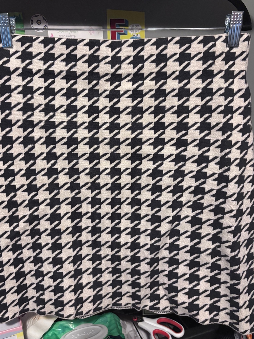 Loft , S, Houndstooth Sweater Skirt. Navy and cream.
